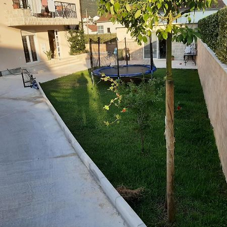 Villa With Pool & Garden Apartment 1 Ognjen Tivat Buitenkant foto
