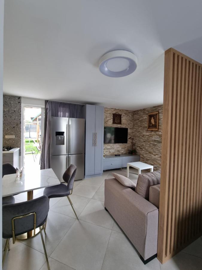 Villa With Pool & Garden Apartment 1 Ognjen Tivat Buitenkant foto