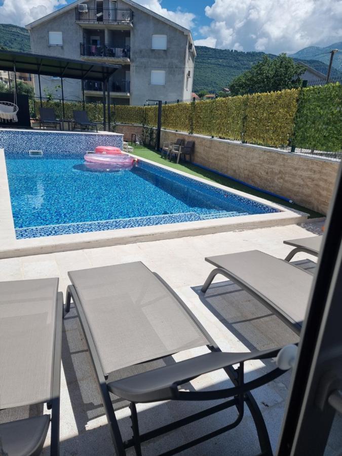 Villa With Pool & Garden Apartment 1 Ognjen Tivat Buitenkant foto