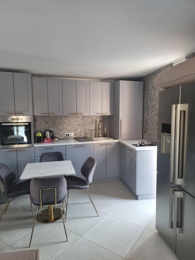 Villa With Pool & Garden Apartment 1 Ognjen Tivat Buitenkant foto